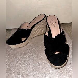 Kate Spade like new  Black and Cream espadrille Wedge Sandals 6.5 vacation